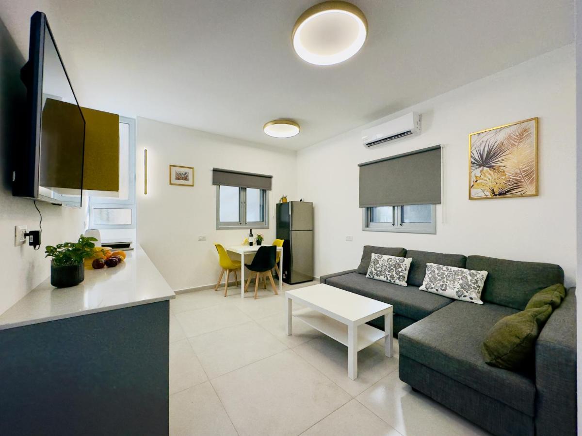 Amazing 2Rooms Apt In Bat Yam - Step By The Beach Exteriér fotografie